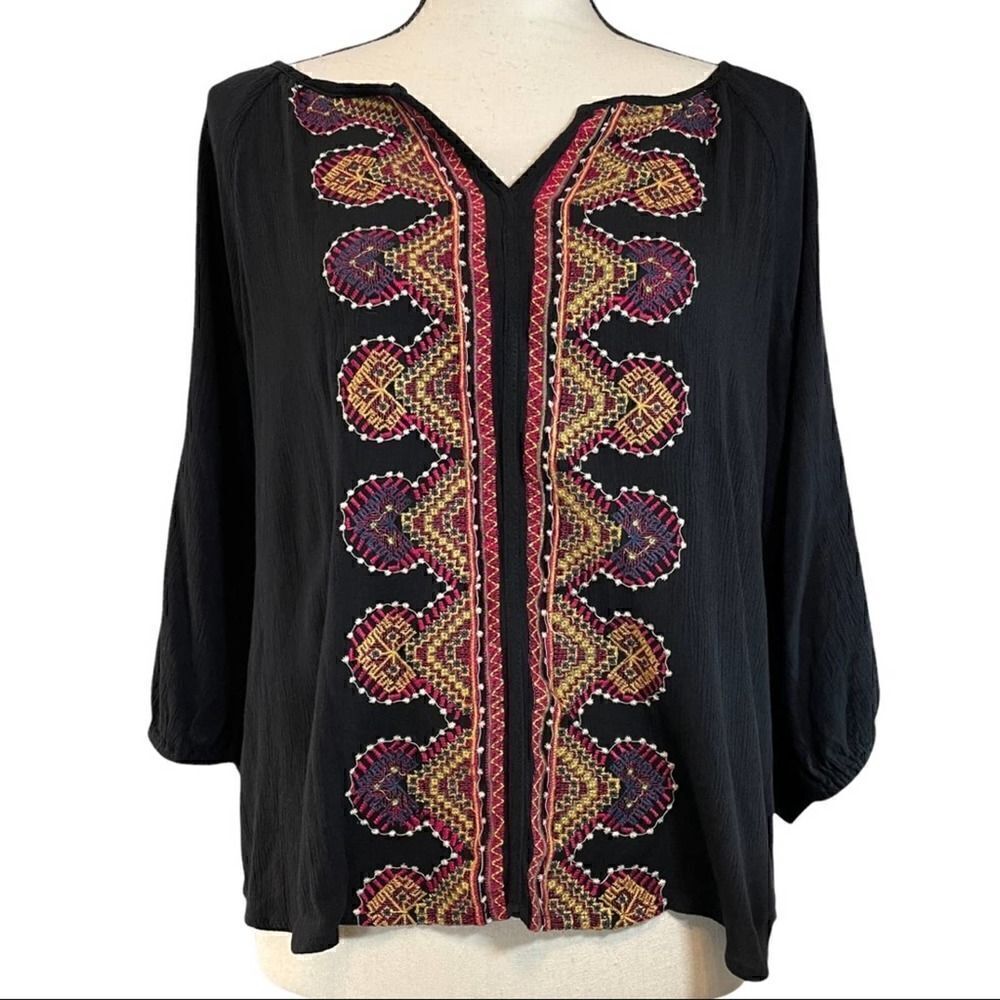 Skies Are Blue Embroidered Blouse Medium